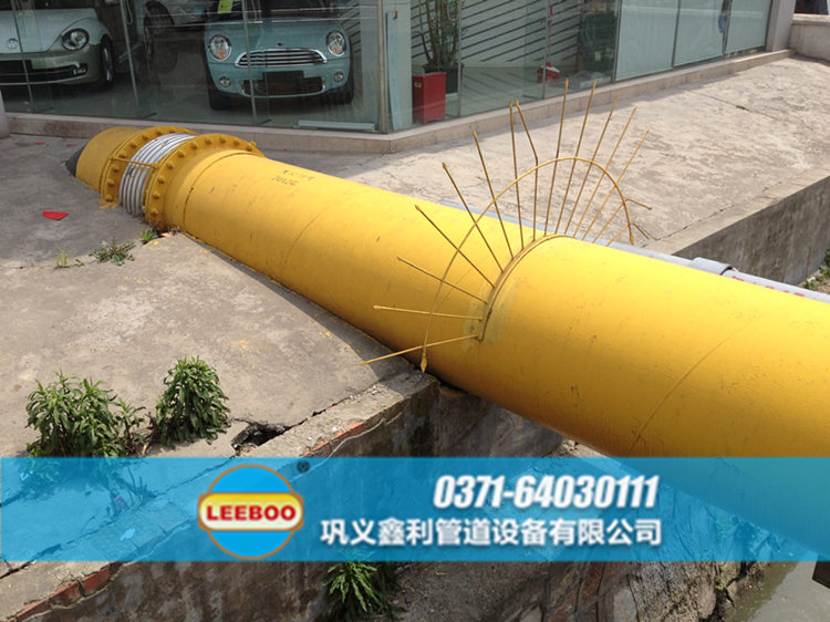 <a href=http://www.aymor.cn target=_blank class=infotextkey>補(bǔ)償器</a>現(xiàn)場圖片